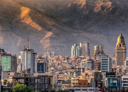 چشم انداز اقتصاد ایران 1403: مسکن در سال جدید از زیر آوار مشکلات خارج می شود؟